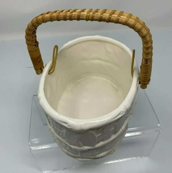Planter Ceramic Basket Bamboo Design Wicker Handle Vintage Japan White Catchall - Picture 4 of 9